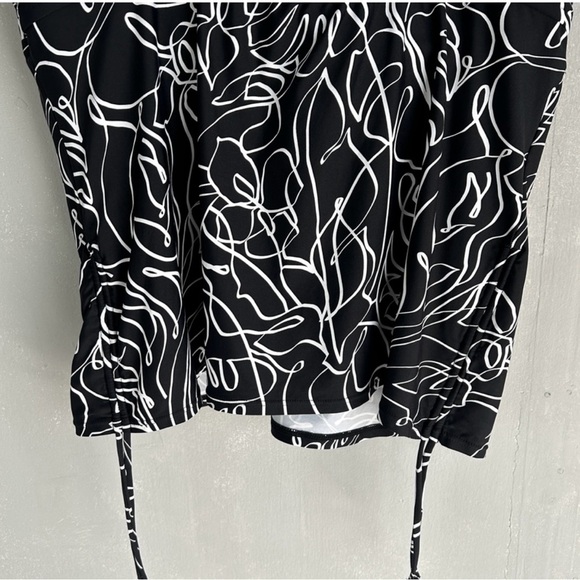 Sunsets Escape size 18 Vivian tankini wired black white tropical v-neck ruched - Picture 14 of 14